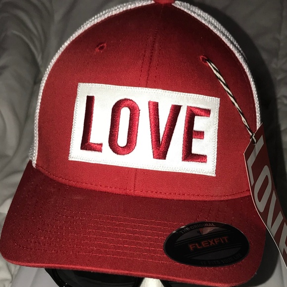 LOVE THE HAT Accessories - WHITE RED ❤️LOVE THE HAT ❤️ VIP LIMITED EDITION LOVE THE HAT Accessories - WHITE RED ❤️LOVE THE HAT ❤️ VIP LIMITED EDITION